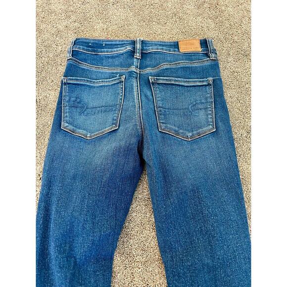 American Eagle Distress Hi-Rise Jegging size 6 short - Picture 5 of 7